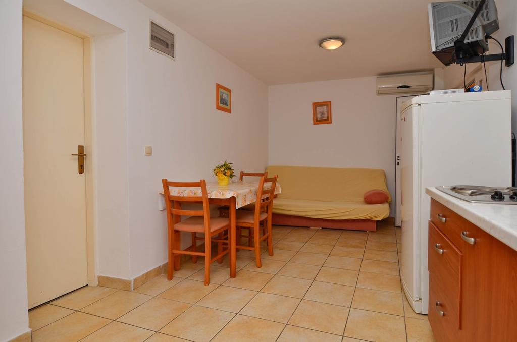 Apartments Karla Orebić Pokoj fotografie